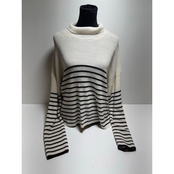 Truth By Republic Women’s Sz XL Sweater Ivory Blue Striped Oversized Pullover - Picture 1 of 10